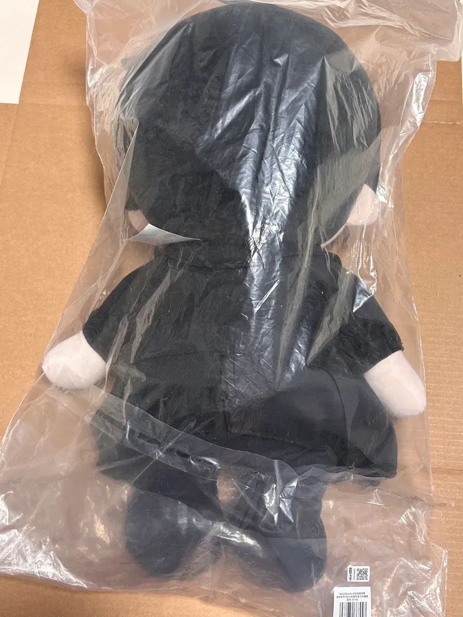 現物 全知的な読者の視点から 上海ポップアップ U中赫 40 cm ぬいぐるみ 全知的 読者 視点