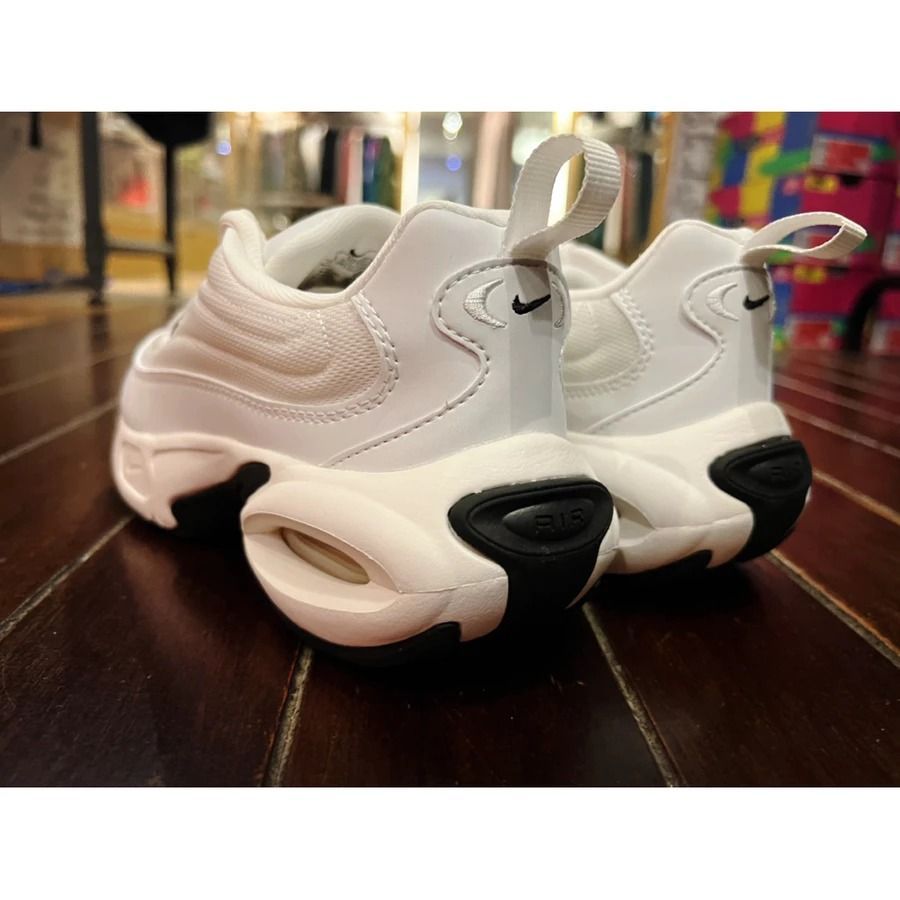 EST】新品 NIKE ウィメンズ エア マックス ポータル HF3053-103 - メルカリ
