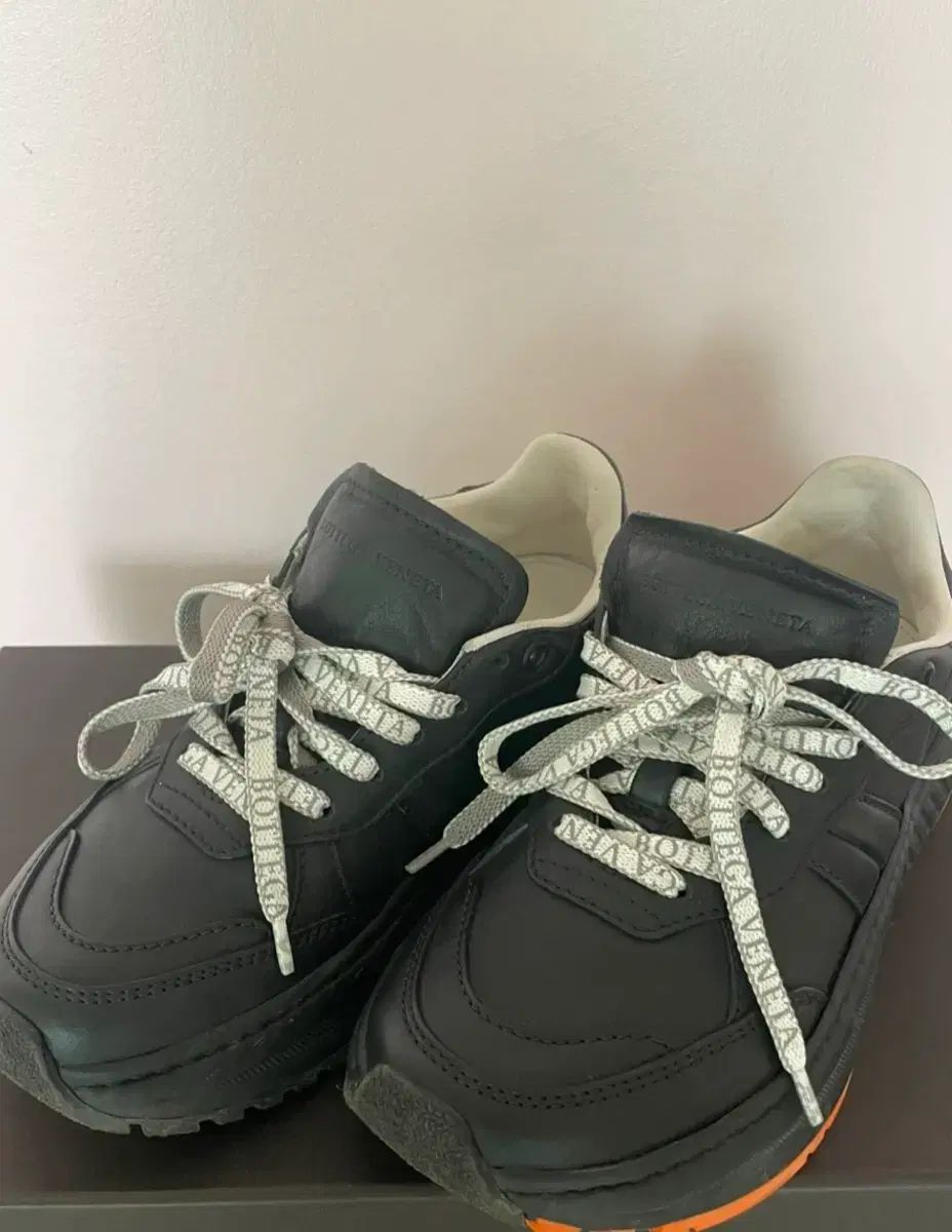 ボッテガ ヴェネタ スピード スニーカー ブラック