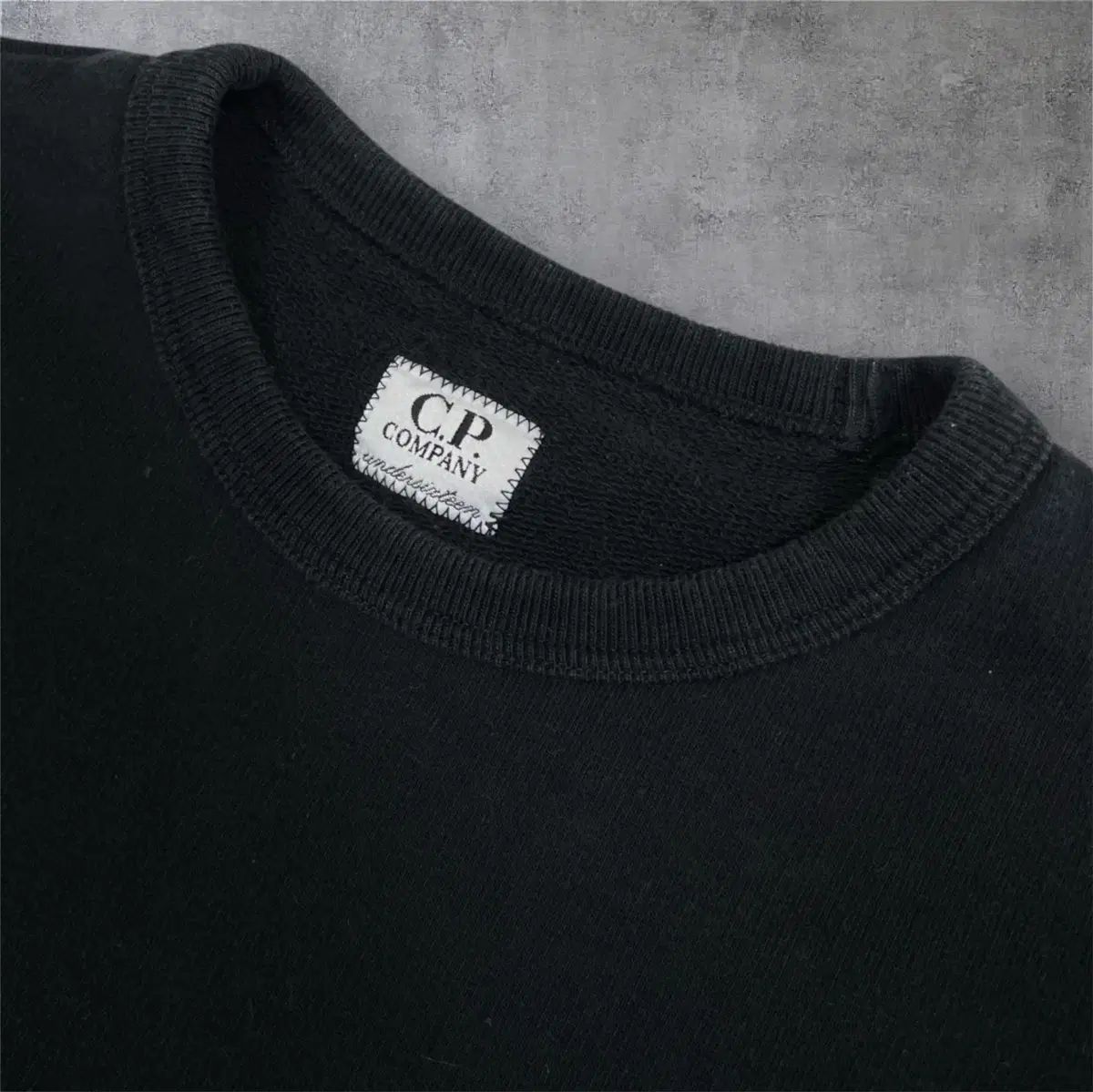 C.P. Company(シー ピー カンパニー) ブラック キッズ レンズ パッチ 