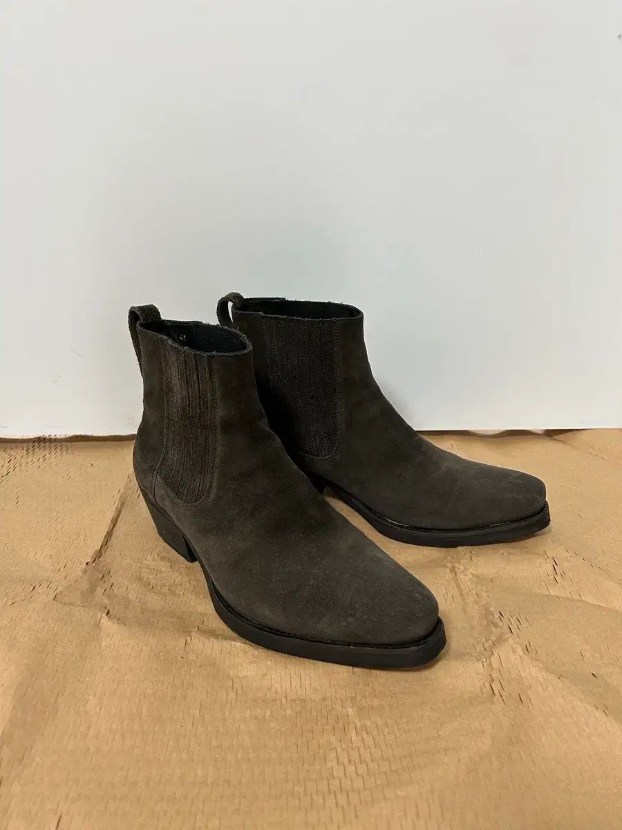 OUR LEGACY アワーレガシー クバン スウェード エスプレッソ 41