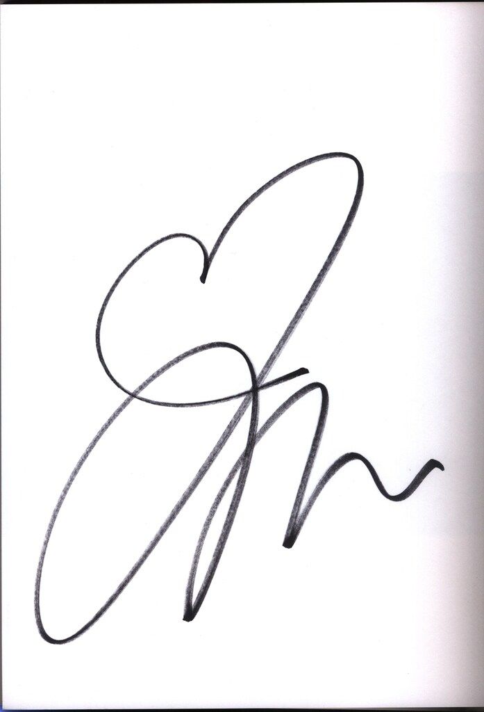 サイン入り 橋本梨菜 greendays デビュー10周年記念写真集 - メルカリ