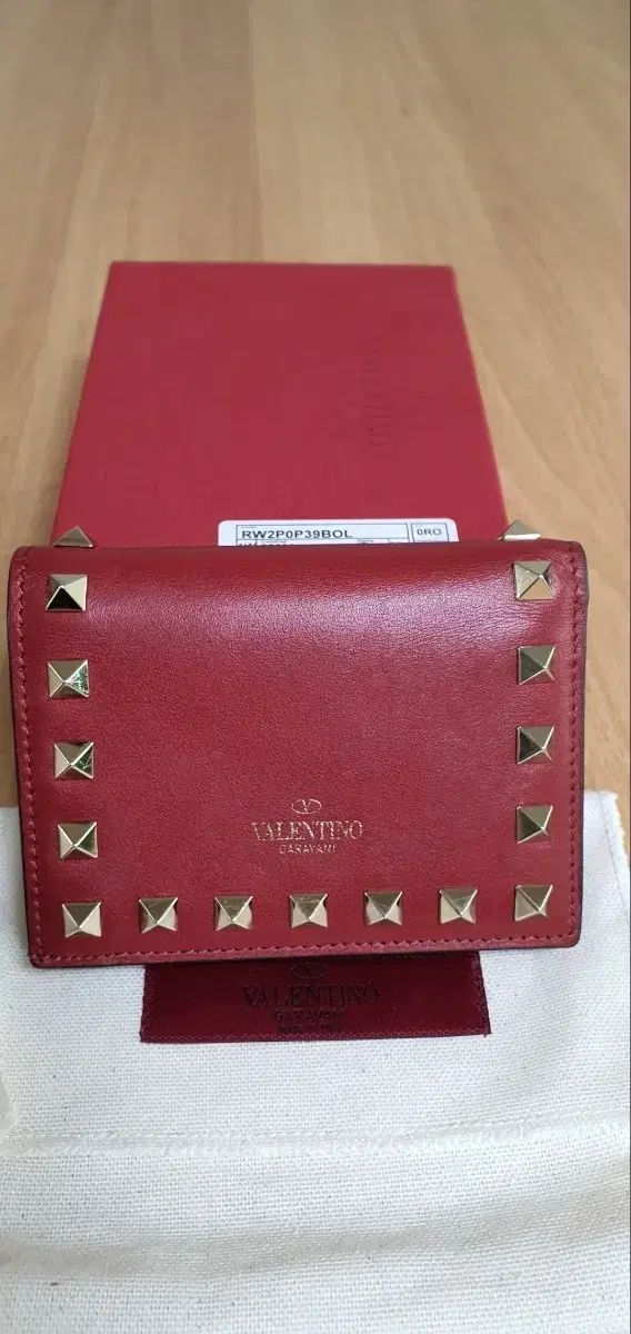ヴァレンティノ ロックスタッズ 財布 二つ折り財布 S級 保証書O
