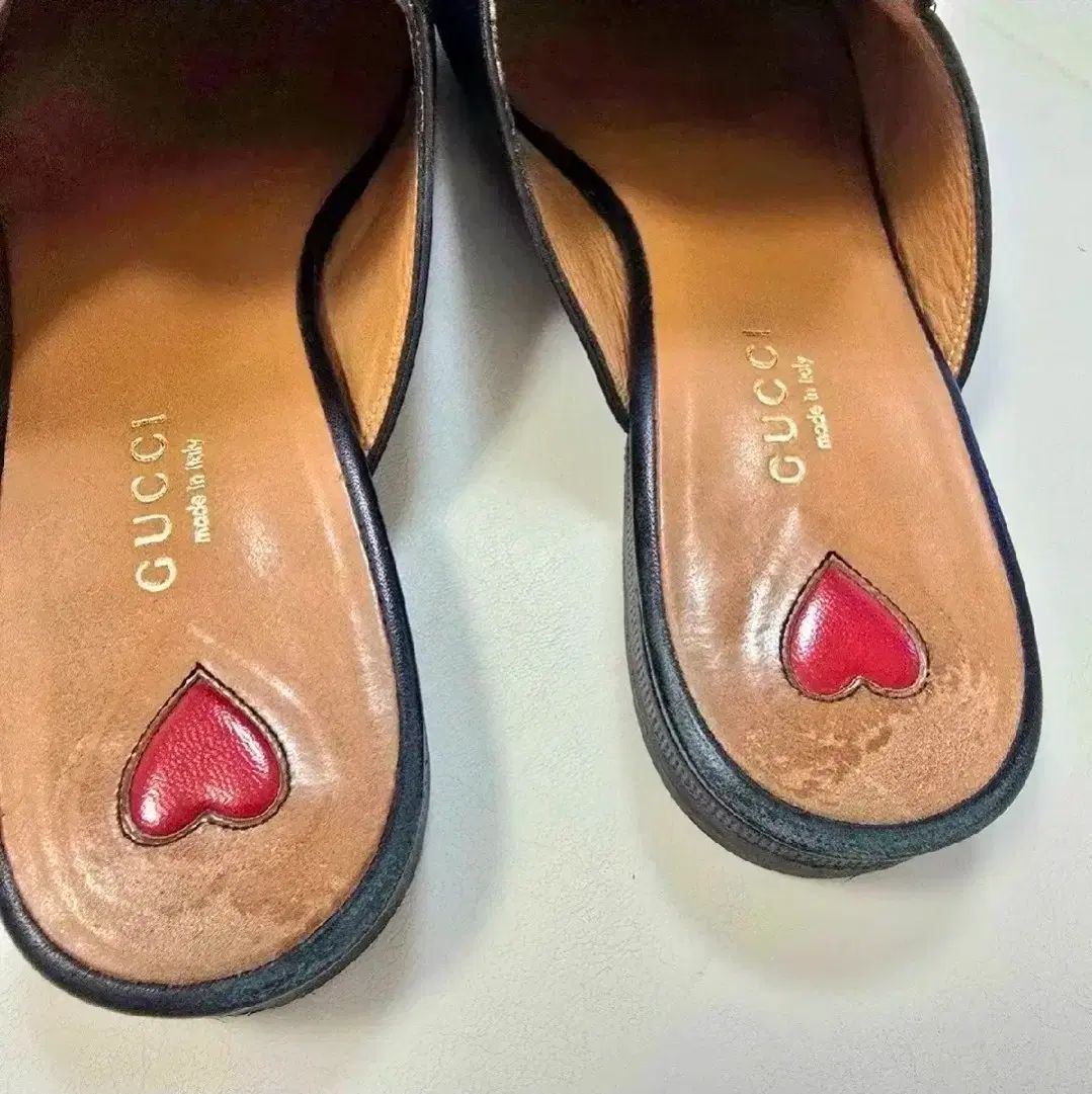 グッチGUCCI プリンスタウンレザーサンダル薔薇刺繍ローファースリッポン38 正規品) グッチ プリンスタウン バラ ローズ刺繍 ローファー スリッパ