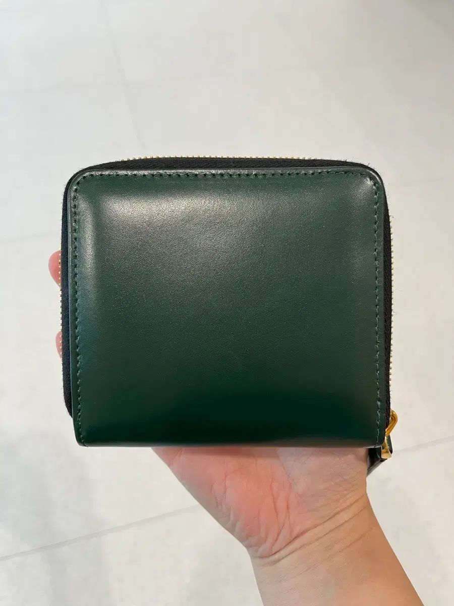 マルニ MARNI グリーン 二つ折り財布