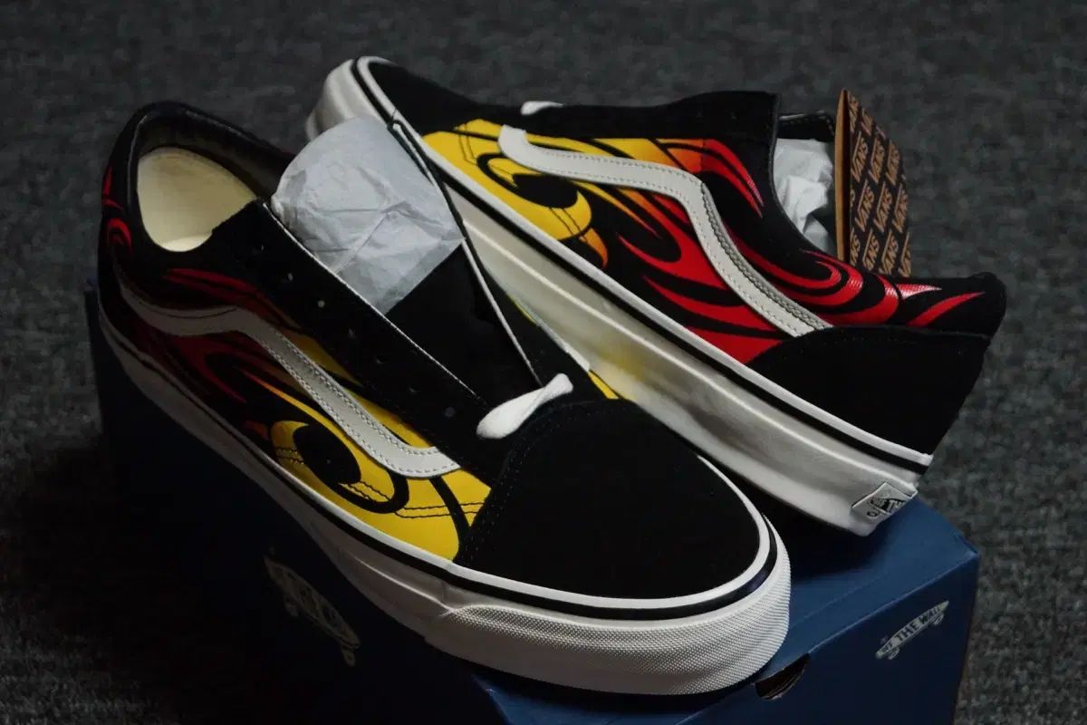 300 ヴァンズ ム フレイム オールドスクール