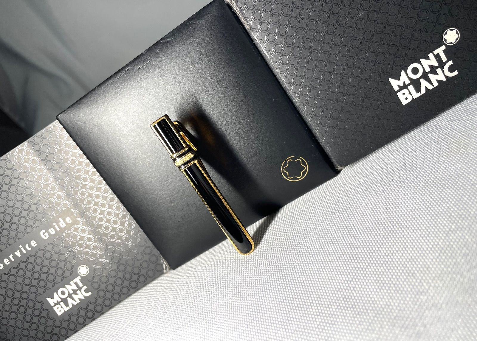MontBlanc モンブラン ネクタイピン ブラック オニキス 美品 希少 MONTBLANC モンブラン ブラックオニキス装飾&ブランドロゴ