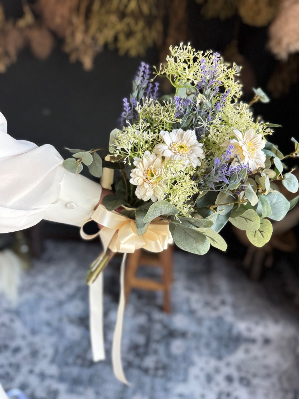 グリーンナチュラルなクラッチブーケ