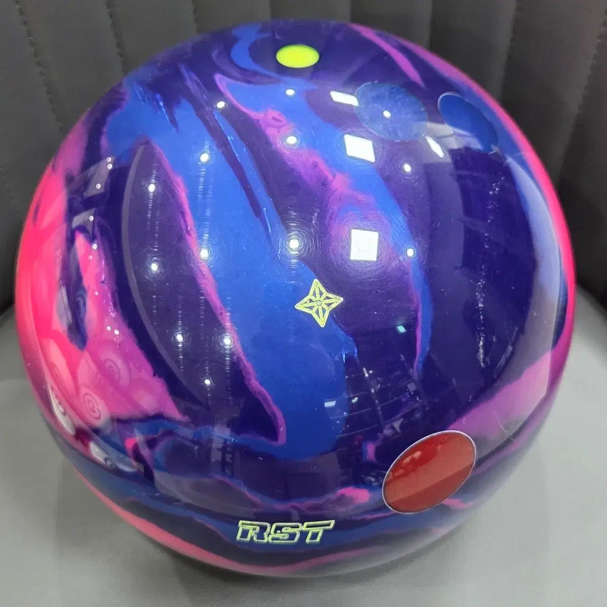 ボーリングボール RST X 4 S ピンク パープル 15 パウンド 復元完了