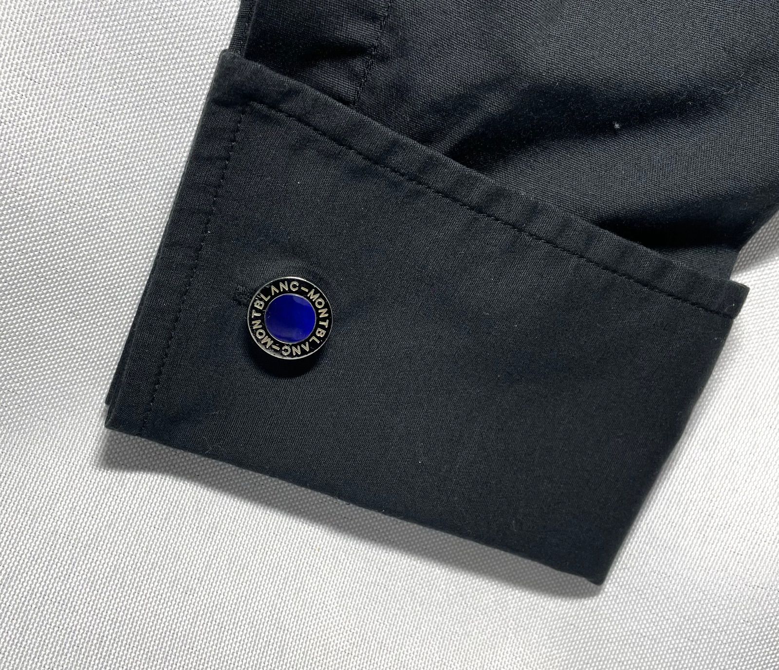 MONTBLANC モンブラン ブルーストーン装飾 ブランドロゴ文字 カフス