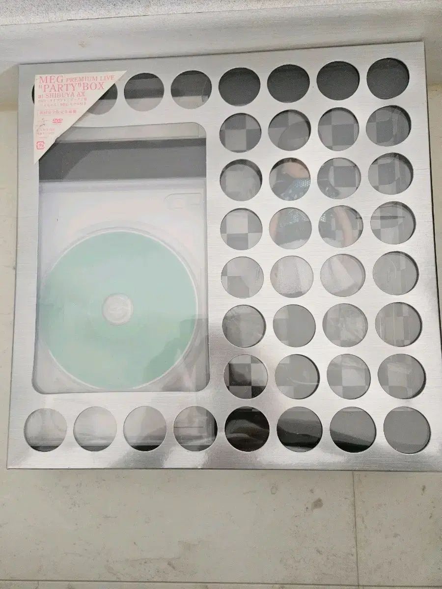 MEG ムフォト ライブ LIVE パーティー PARTY BOX 版 盤 期間
