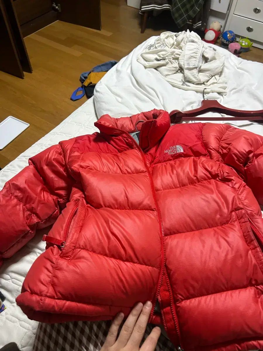 THE NORTH FACE ザ ノース フェイス Nuptse ヌプシ 旧バージョン レッド