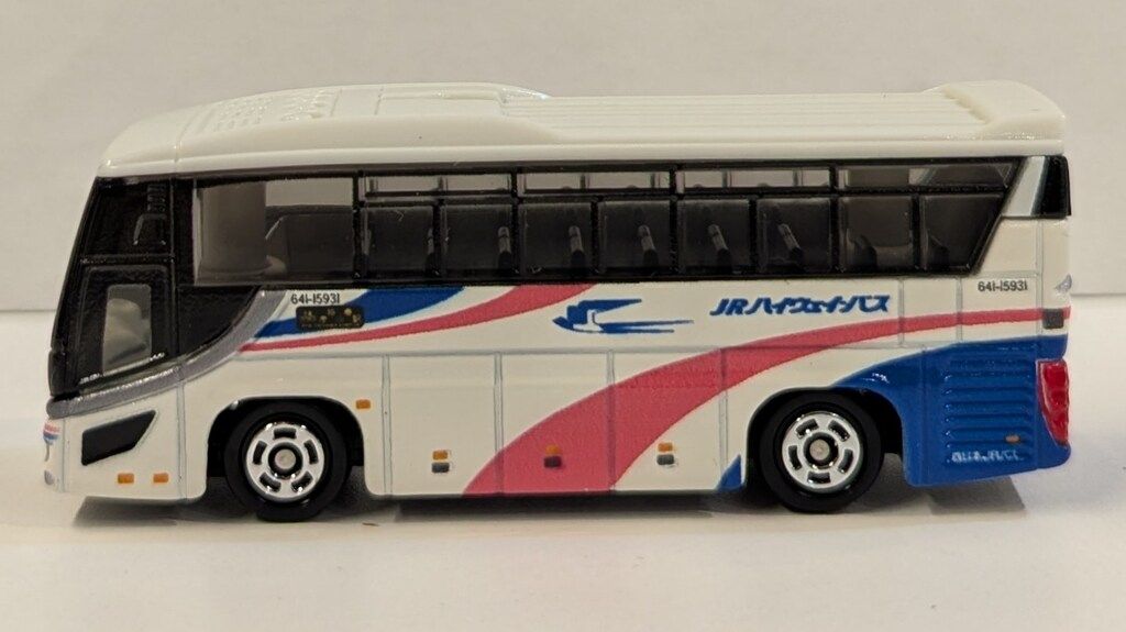 タカラトミーアーツ トミカ 西日本JRバス いすゞガーラ 中国ハイウェイ