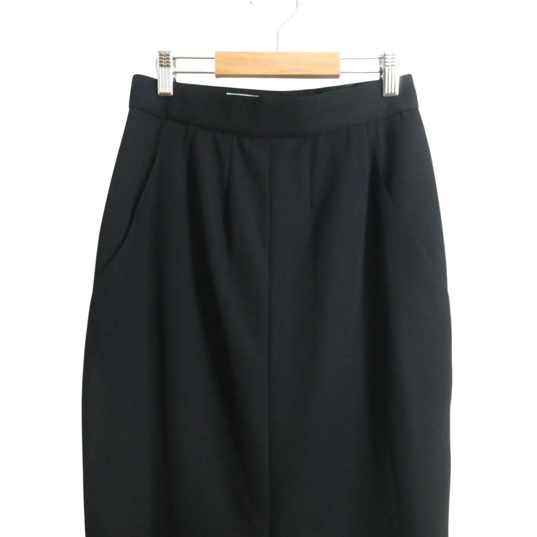 正規品美品シャネル　CHANEL　ロングスカート　38サイズ　ココマークボタン 美品 CHANEL BOUTIQUE シャネル サイズ38 ココマーク 金ボタン タイト