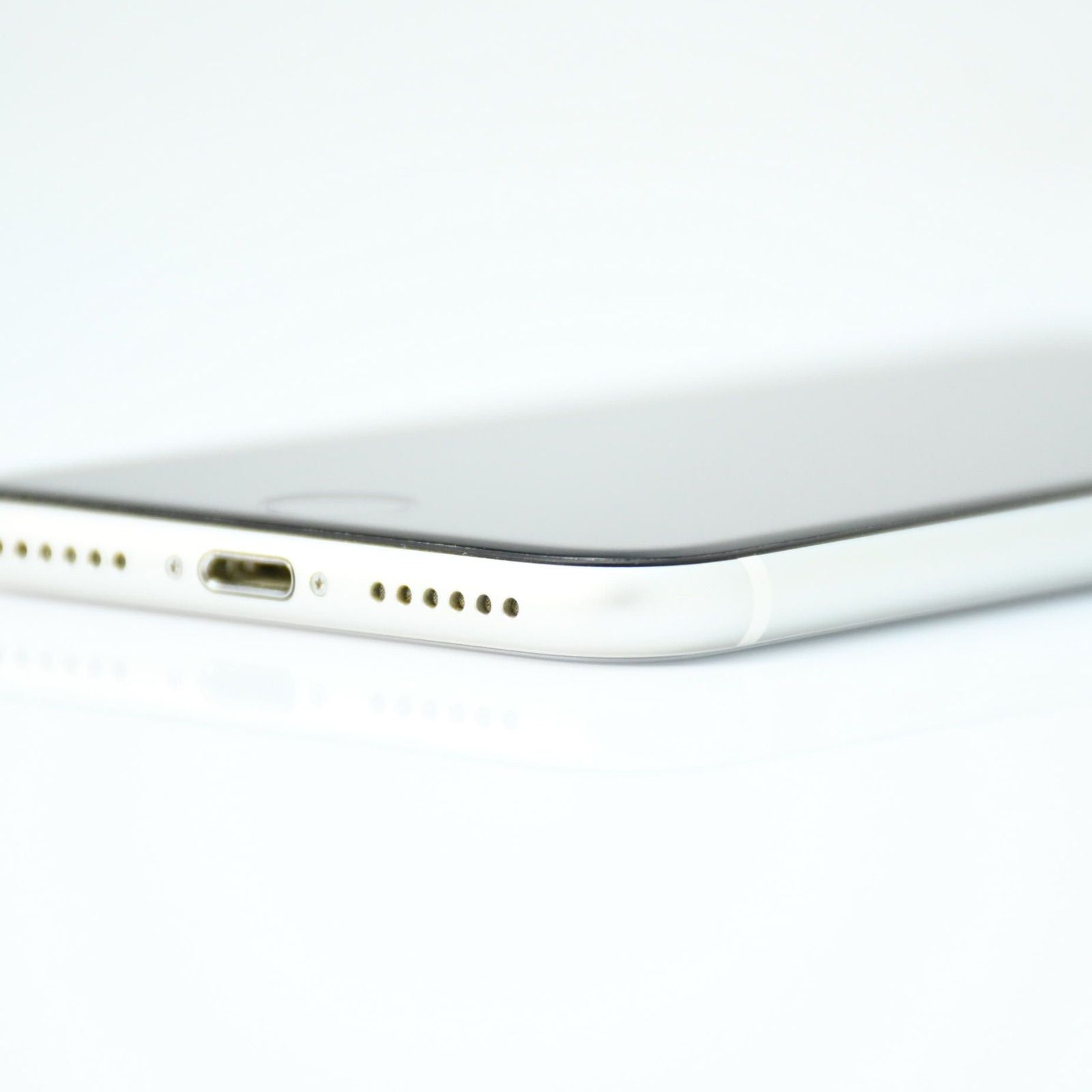 【美品】iPhone SE (第2世代) ホワイト バッテリー最大容量95% 超美品】iPhone SE (第2世代) ホワイト バッテリー最大容量94% - メルカリ