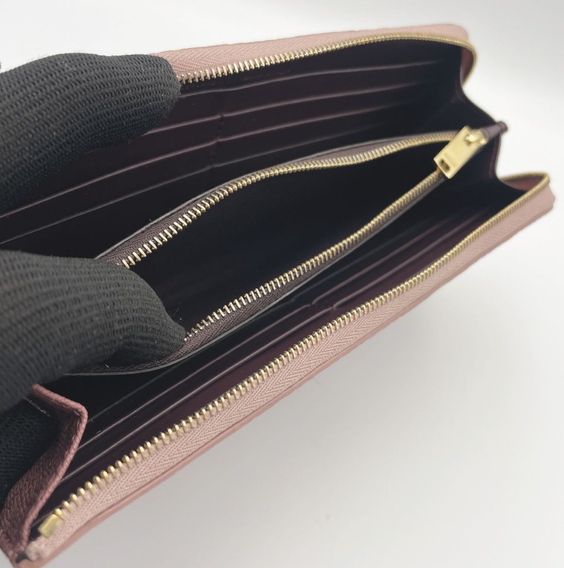 ✱BALLY（バリー）✱ 長財布 L字ファスナー ピンクベージュ レザー 本