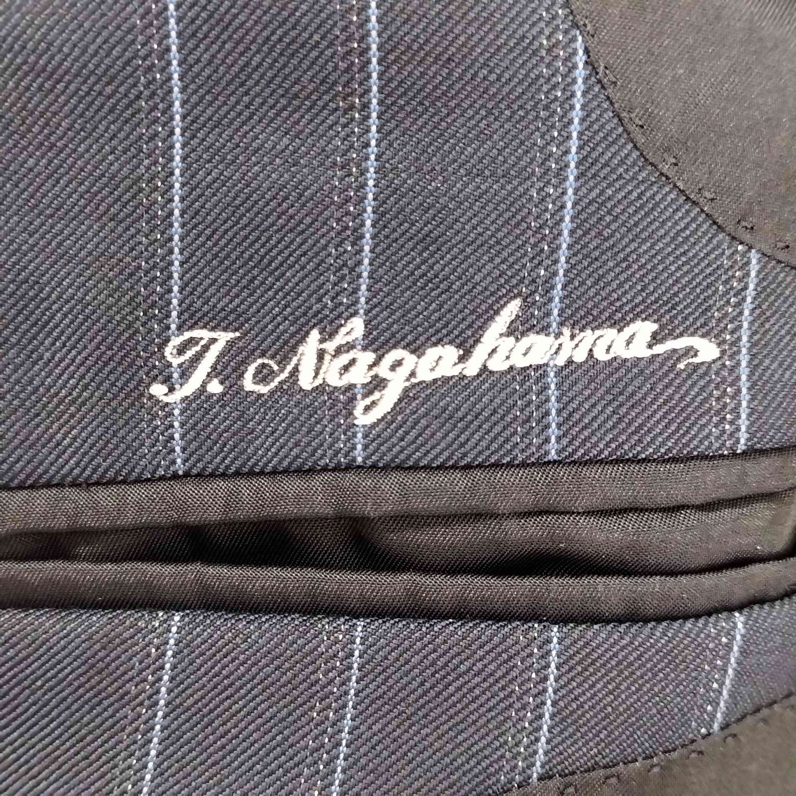 新品✨Aquascutum　セットアップ　ウール　ストライプ×レオパード　黒 アクアスキュータム AQUASCUTUM ウール ストライプ 2タックスラックス