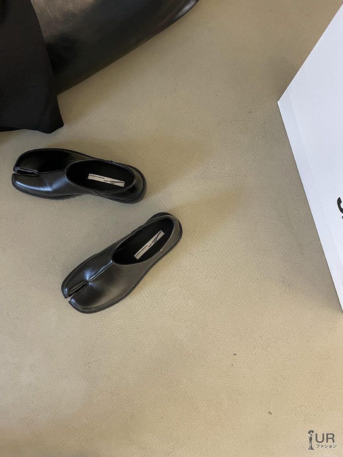 スプリットトゥ 足袋シューズ フラット ぺたんこ パンプス スリッポン