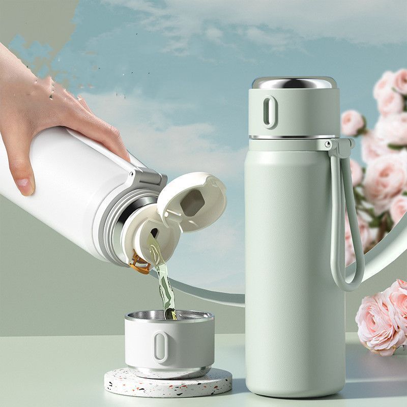 水筒 真空断熱 ポーチ 550 ml 子供 大人 ワンタッチ ボトル 保温 保冷 軽量 真空断熱スポーツボトル プレゼント qianzheng 01