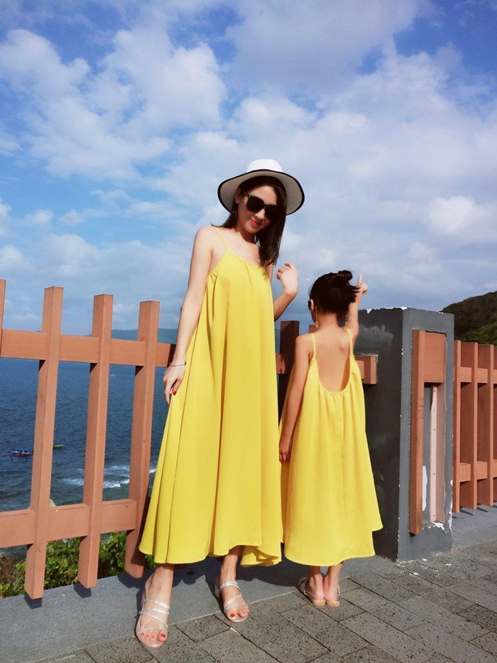 親子コーデ ワンピース お揃い マッチング衣装 ビーチワンピース ドレス ペアルック 母 娘 夏 ノースリーブ リゾート 海 ママ ガール 子供 女性 munvz 09