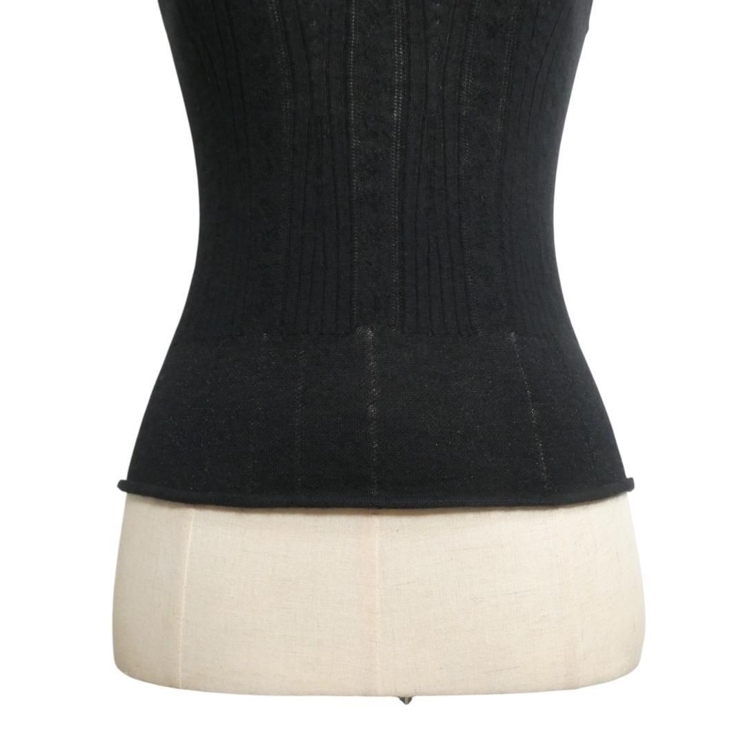 CHANEL カシミヤ カメリア ココマークチャーム ノースリーブニット 黒 CHANEL カシミヤ カメリア ココマークチャーム ノースリーブニット 黒