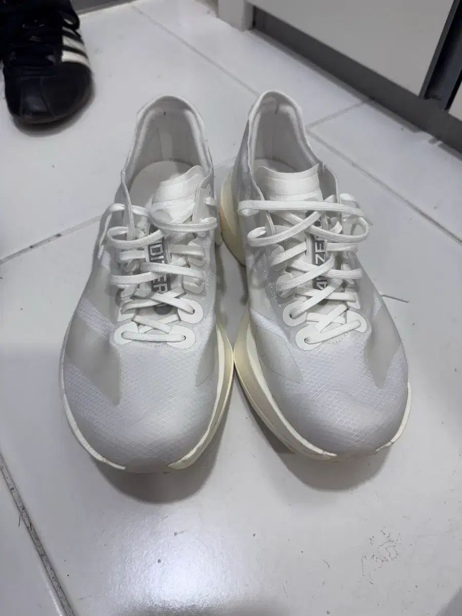 260 アディダス アディゼロ アディオス プロ4 オールホワイト