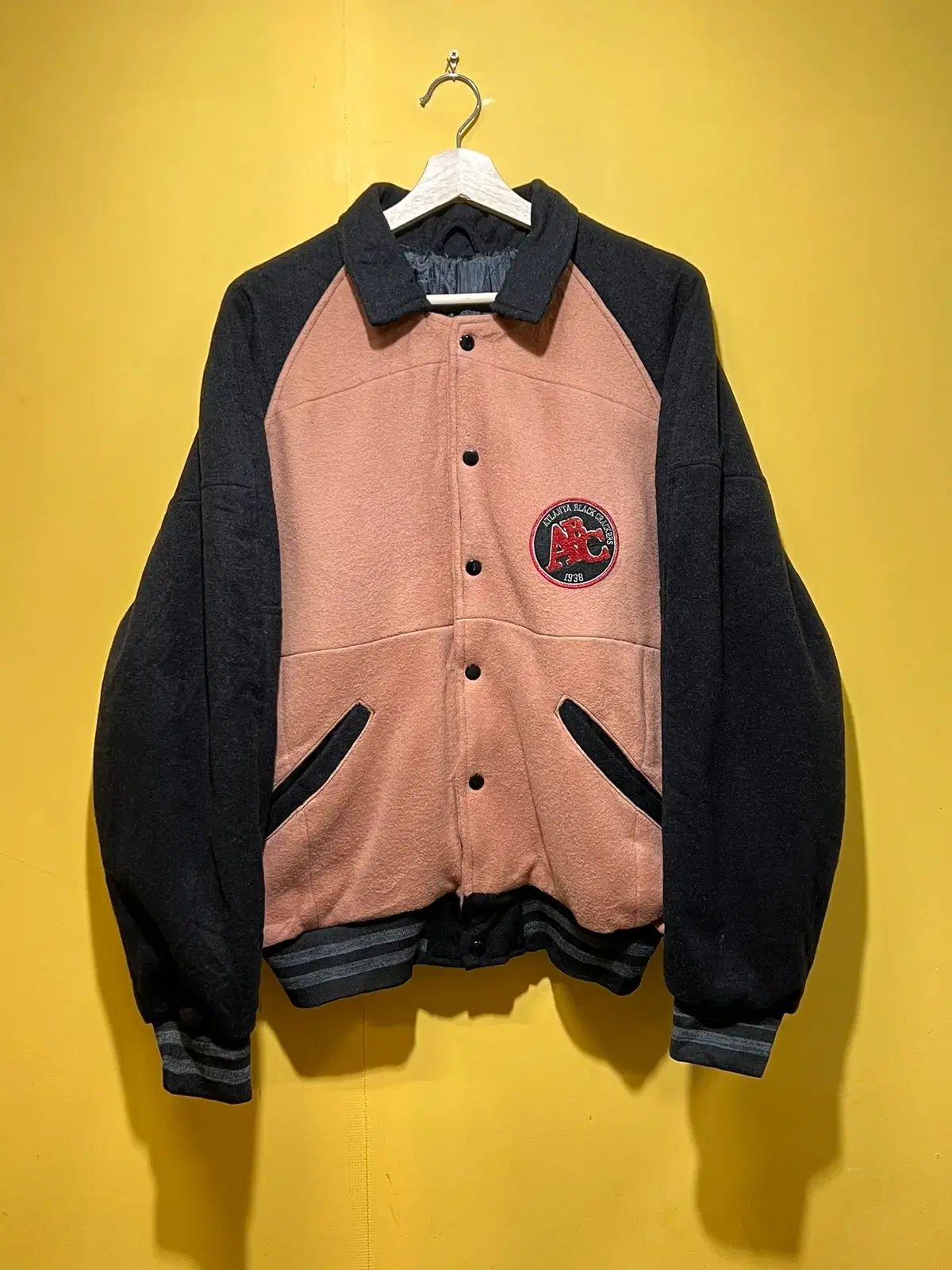 M 95 100 アトランタ ブラック クラッカーズ スタジャン ウール レターマン ジャケット