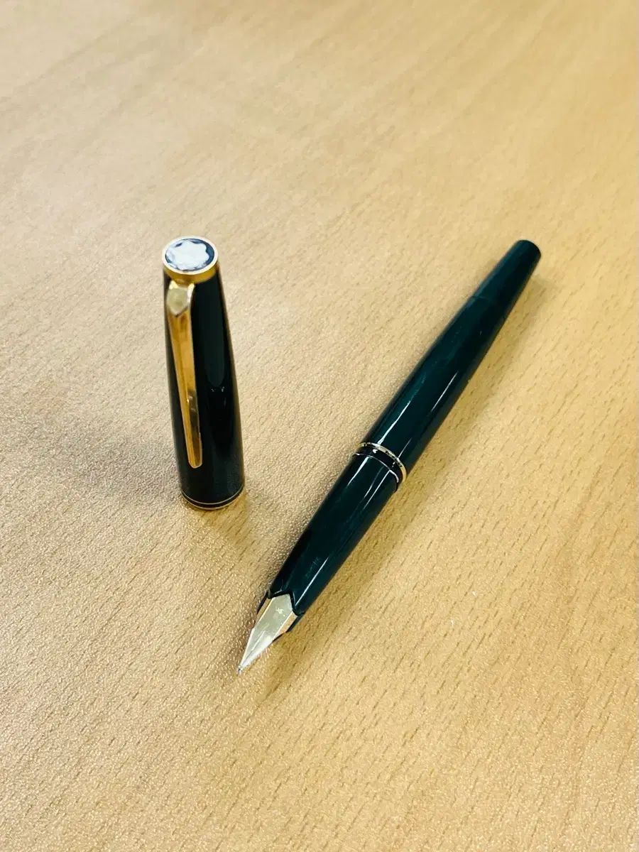 MONT BLANC モンブラン 万年筆 221 緑 ボディ