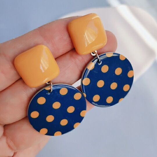 Leafy レトロだけどおしゃれ！ブルー＆イエローのポップなドットピアス
