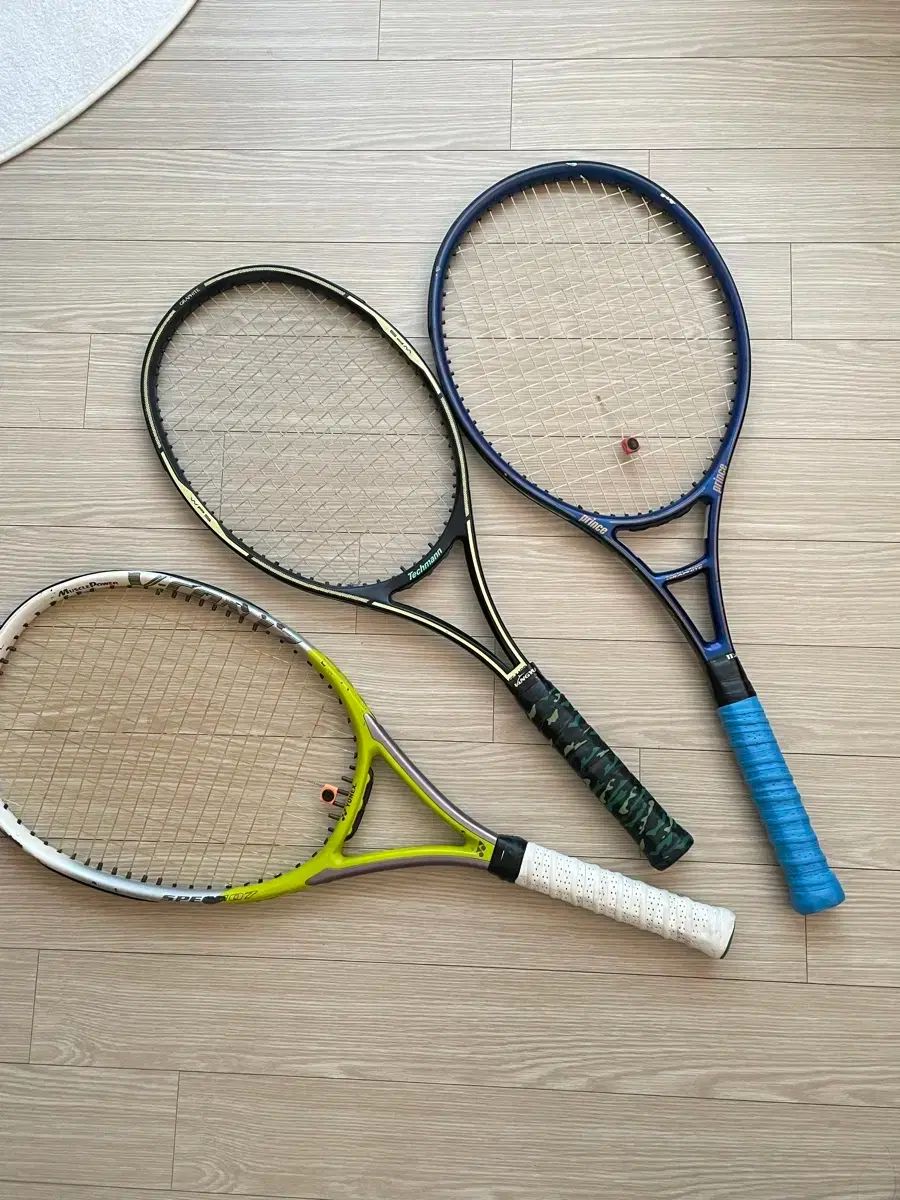 ☆ テニスラケット いろいろ まとめて 9本セット 1円スタート YONEX YAMAHA MIZUNO KAWASAKI テニスラケット　まとめ