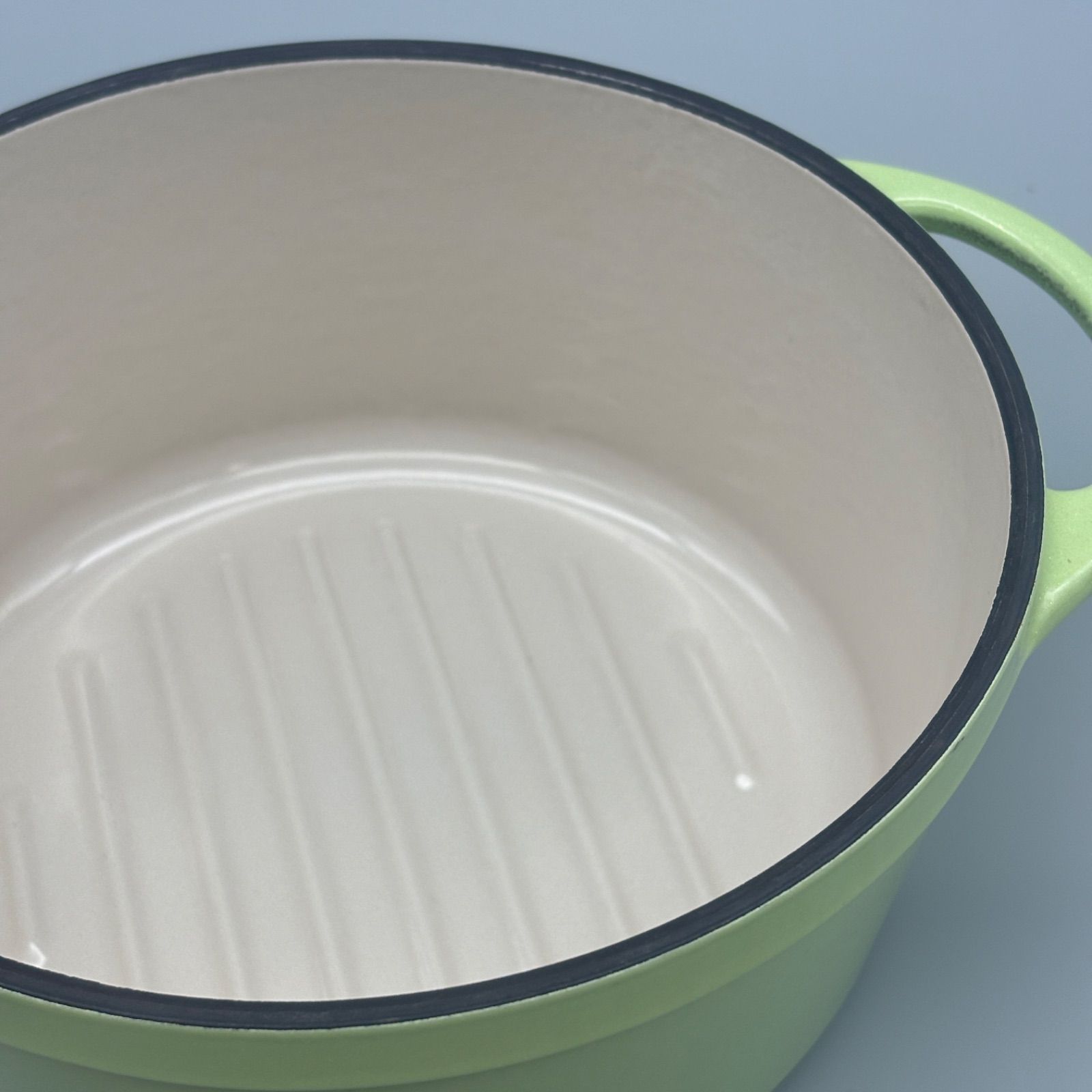 美品 バーミキュラ Vermicular 日本製 パールグリーン 両手鍋 18