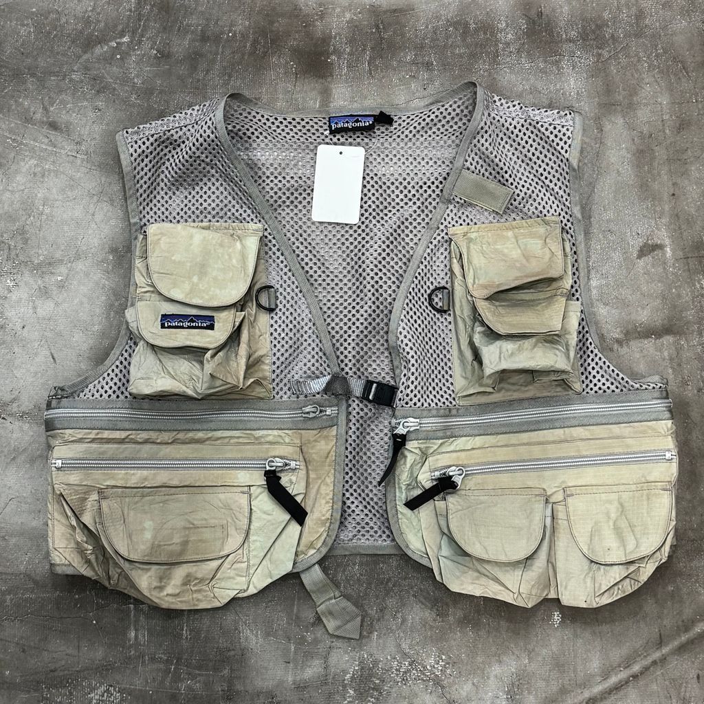 patagonia フィッシングベスト M ベージュ/グレー 【公式通販】