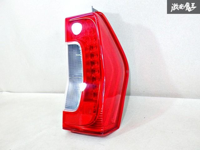 点灯OK!!】ダイハツ 純正 LA600S LA610S タント LED テール テール