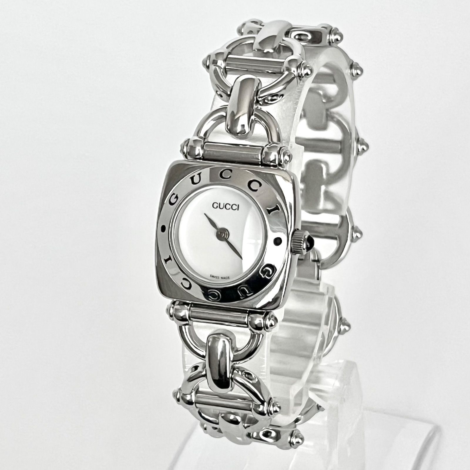 グッチ 6400 L レディース 腕時計 磨き済み GUCCI 電池 白文字盤 シルバー