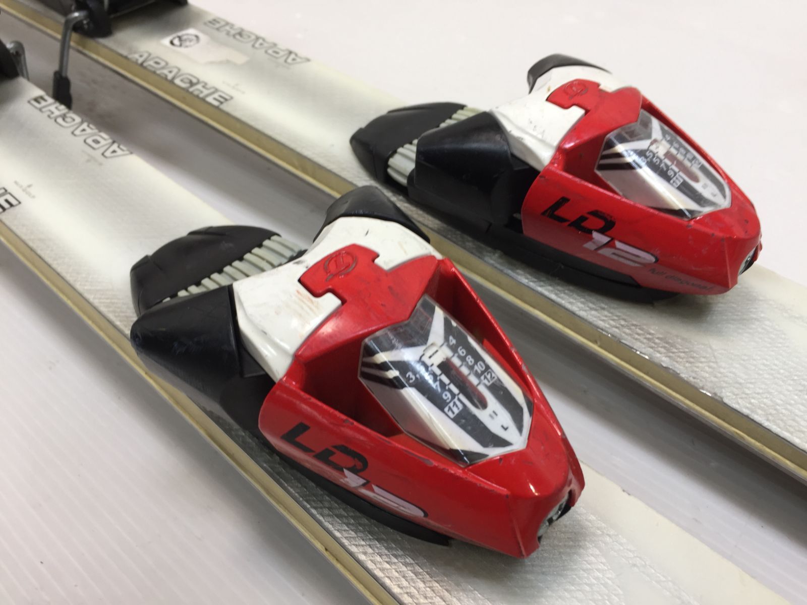 ◆ スキー K2 APACHE MISSION S 161 カービングスキー ◇メンテ済◇ スキー K2 APACHE MISSION S 161 cm + TYROLIA LD 12 ski