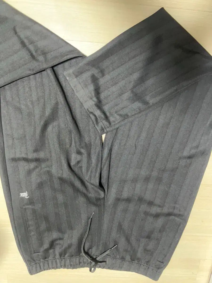 パッタ ストライプ トレーナー ズボン