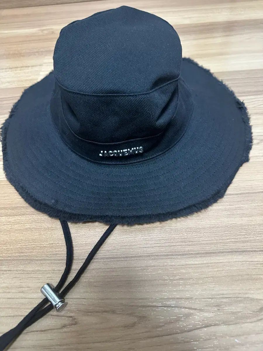 Jacquemus ル・ボブアーティチョークバケットハットブラック JACQUEMUS ジャックムス ル・ボワ・アーティチョーク バケットハット