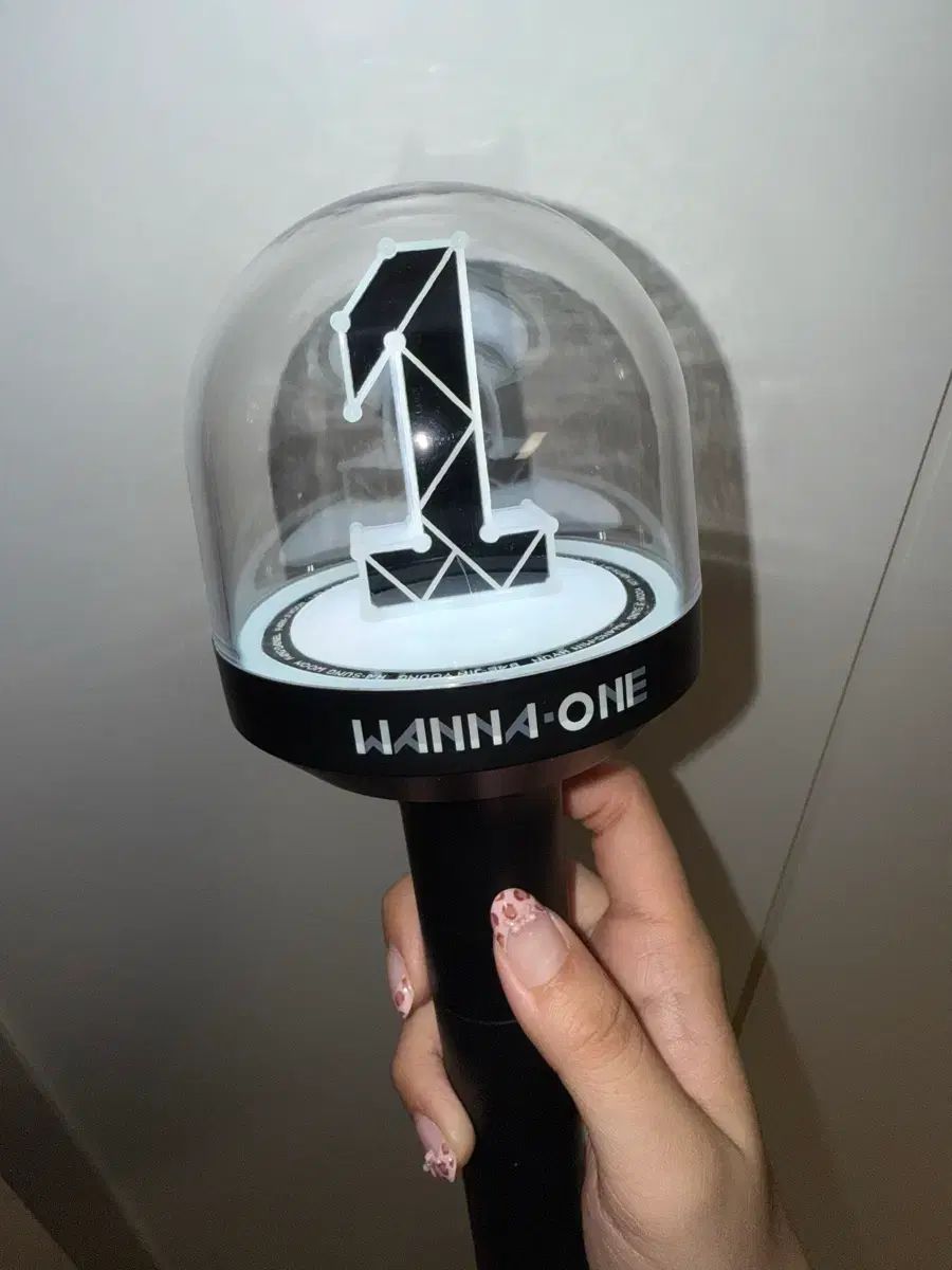 너블봉 Wanna One（ワナワン）応援ペンライト 出品 - メルカリ