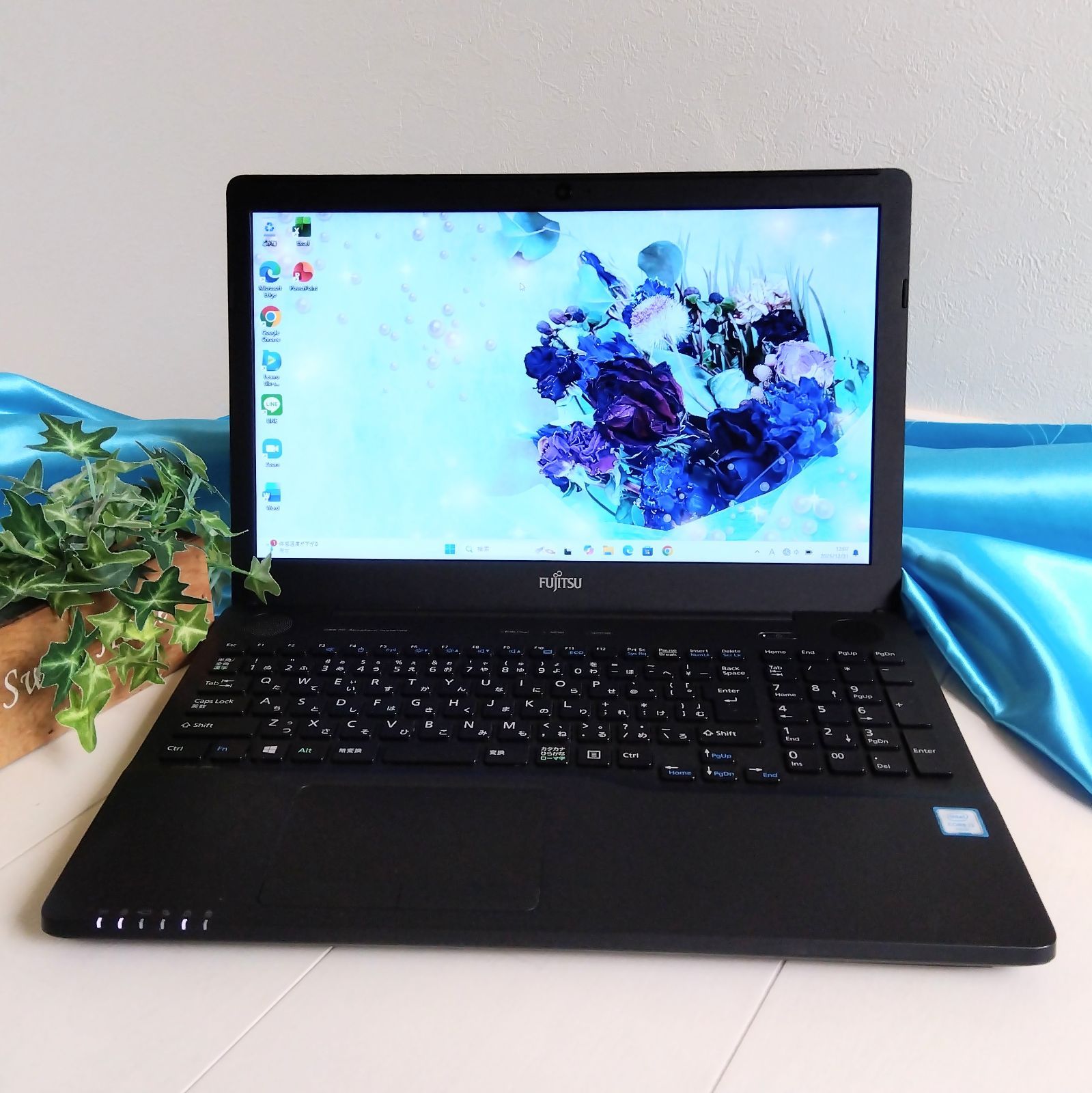 Windows 11 高速SSD 富士通ノートパソコン カメラ＆Office付きPC 07