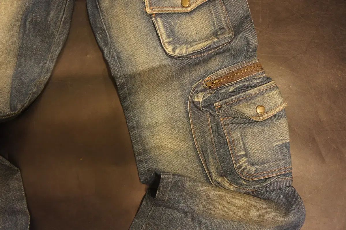 ヴィンテージデニムライトブルーインディゴストレート リーバイス