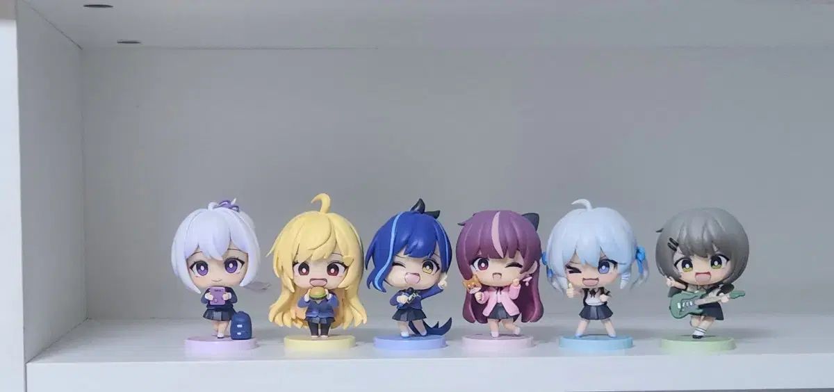 ISEGYEアイドル フィギュア セット