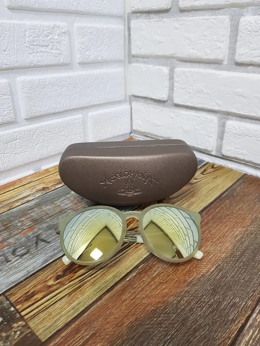 オリーブカラー