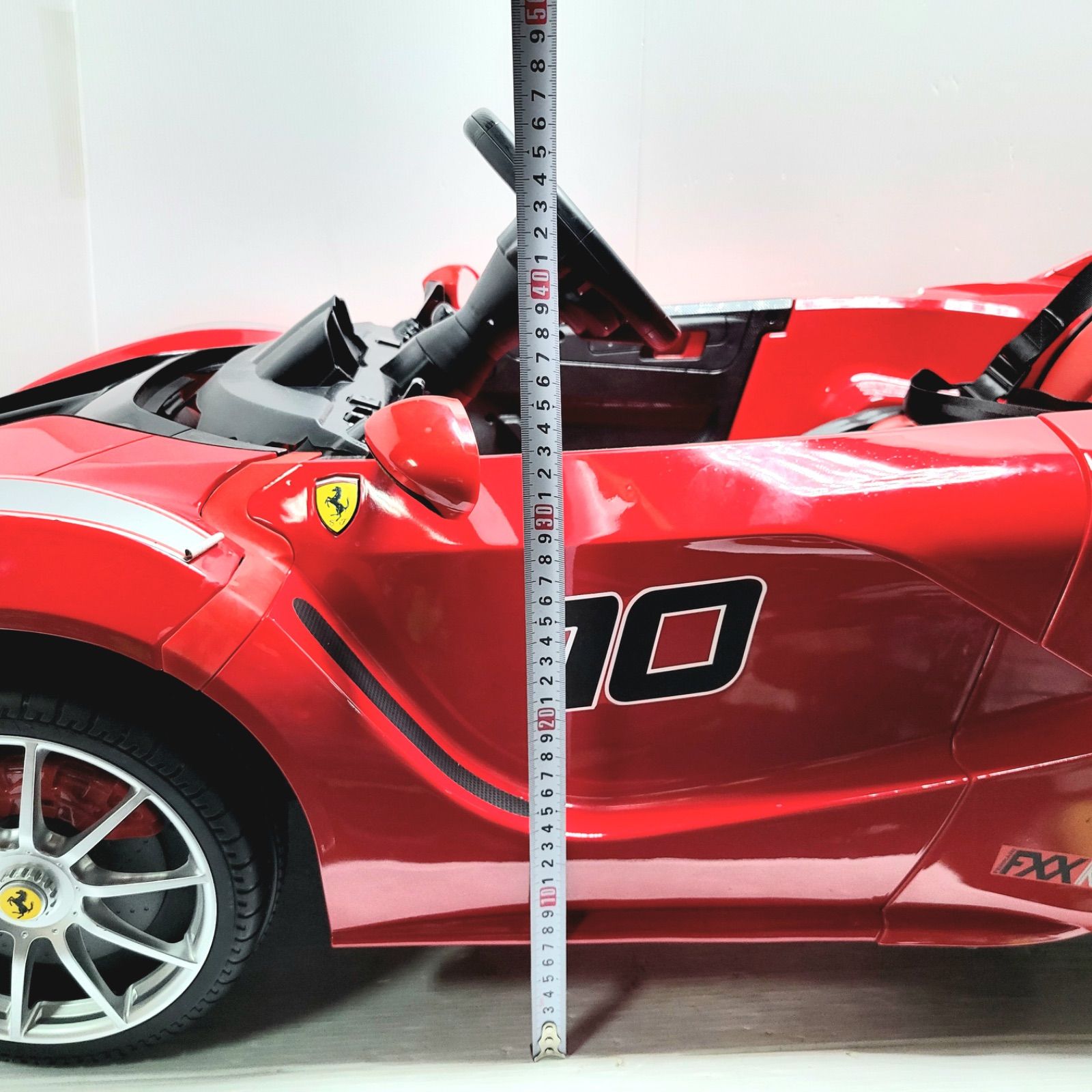 電動乗用玩具 Ferrari La Ferrari キッズカー フェラーリ 電動カー