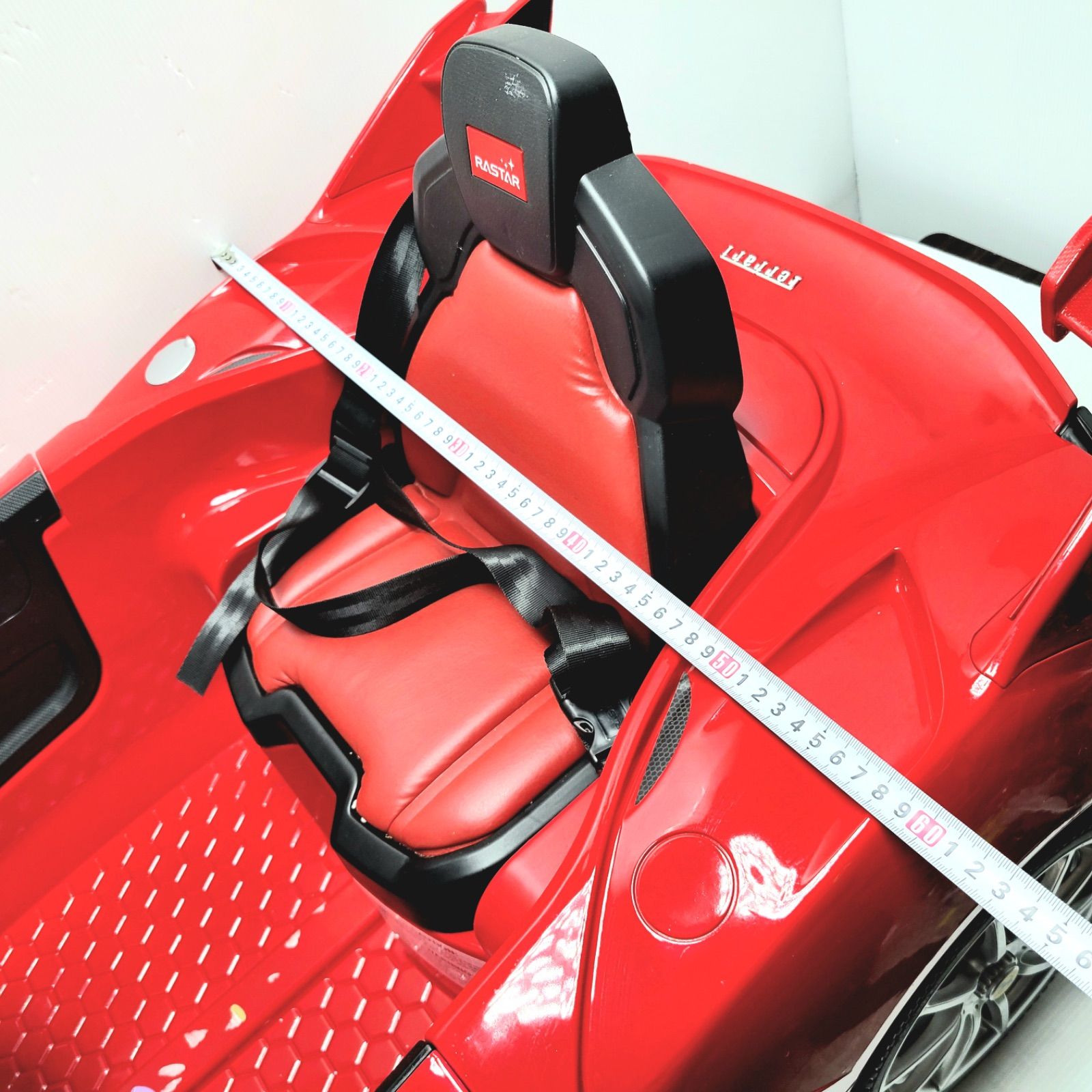 電動乗用玩具 Ferrari La Ferrari キッズカー フェラーリ 電動カー