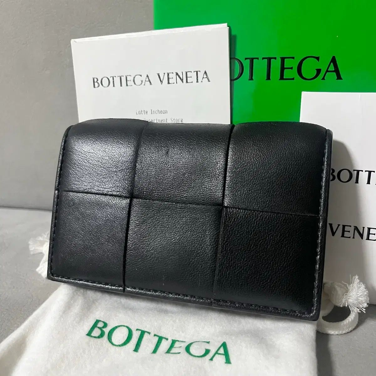 ボッテガ ヴェネタ マキシ イントレチャート ビーズ ビジネス カードウォレット