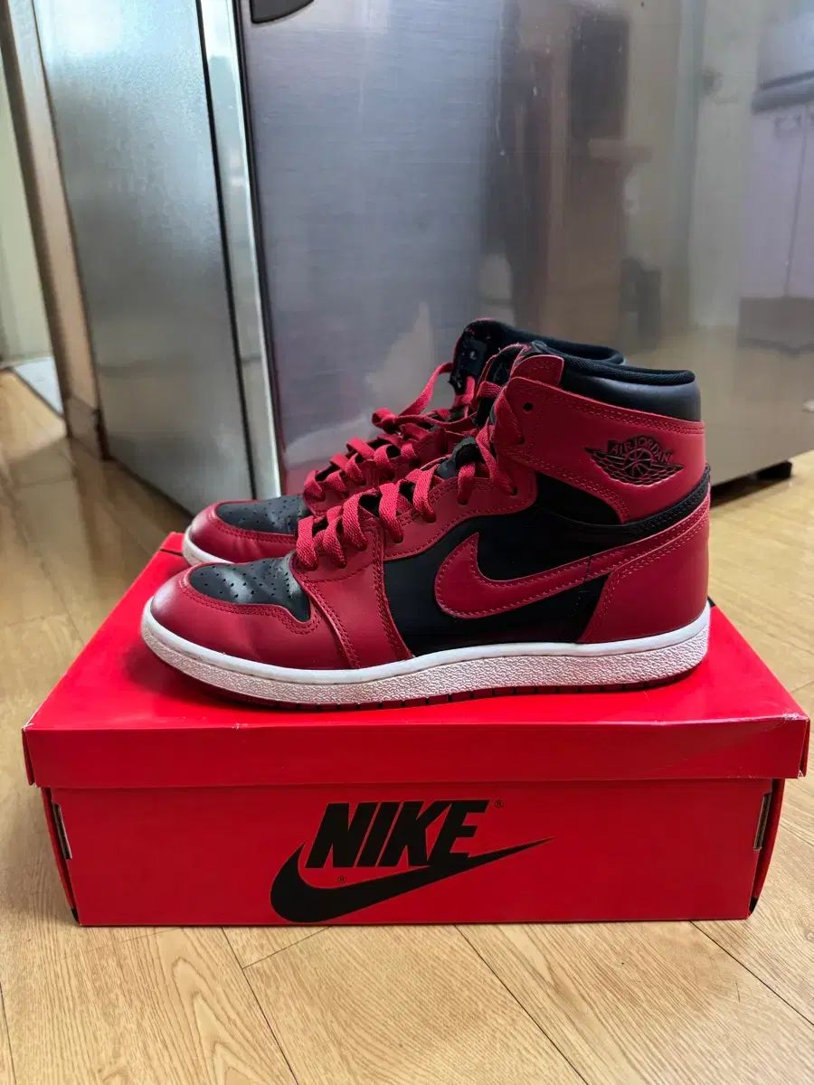 ジョーダン 1 ハイ 85 スタジャン レッド 270 CM