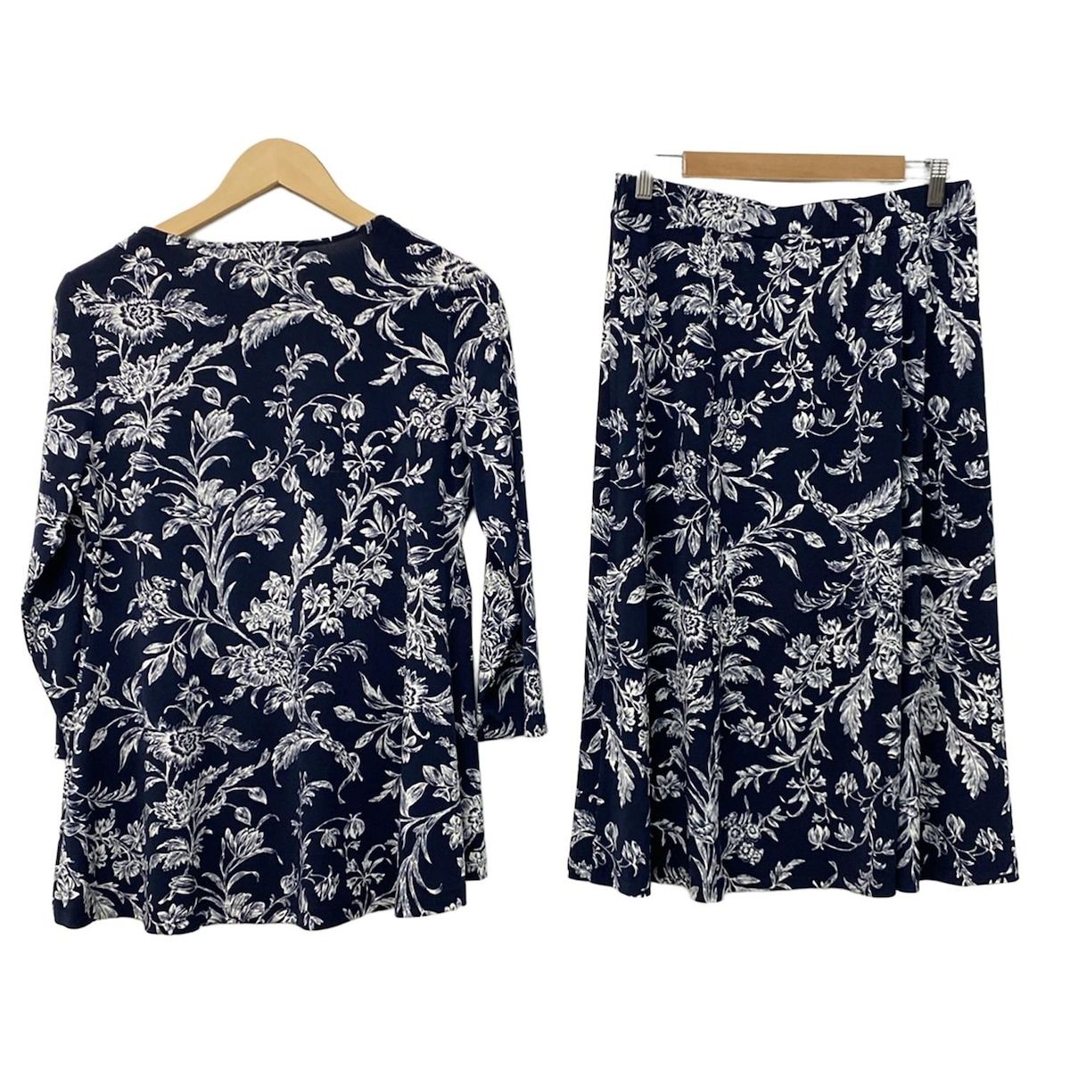 LAURAASHLEY(ローラアシュレイ) スカートセットアップ レディース - 白