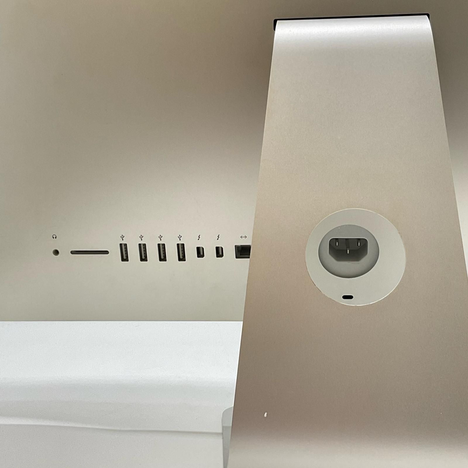 Apple iMac 2013 21.5インチ 1TB メモ8GB 元箱あり。 Apple iMac 2013 21.5インチ 1TB メモ8GB 元箱あり。 Apple iMac 2013