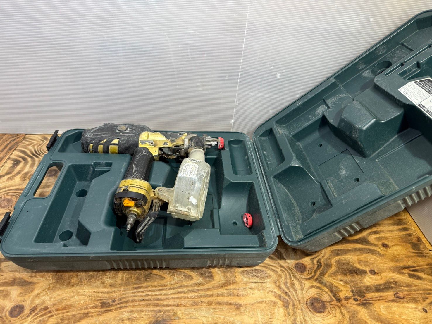 S 00806 ハイコーキ 旧 日立工機 高圧エアねじ打機 WF 4 H 2