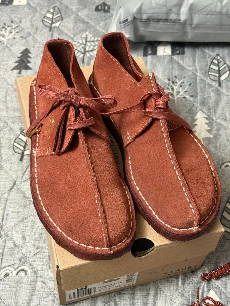 クラークス デザート ブーツ 270